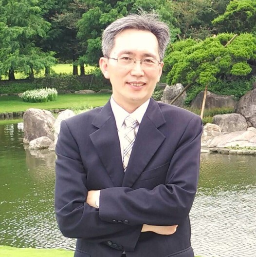 梁亦鴻